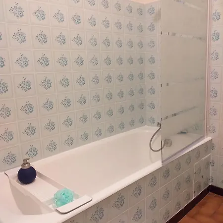 F2 Cozy Near Center And Train Station Appartamento *